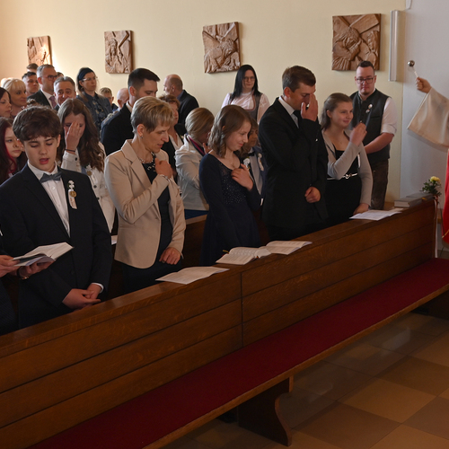 Copyright: Egon WEISSHEIMER, 27.04.2024 Grafenschlag, Firmung im Pfattverband Herz Jesu im Waldviertel, in der Pfarrkirche Grafenschlag, Firmspender: Domkapilar Mag. Herbert D?LLER, 