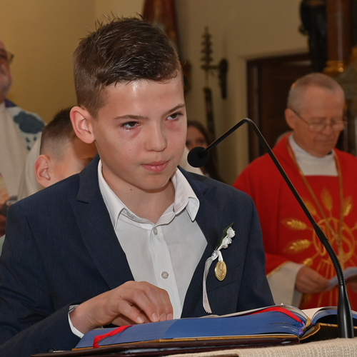 Copyright: Egon WEISSHEIMER, 27.04.2024 Grafenschlag, Firmung im Pfattverband Herz Jesu im Waldviertel, in der Pfarrkirche Grafenschlag, Firmspender: Domkapilar Mag. Herbert D?LLER, Julian ZANKL