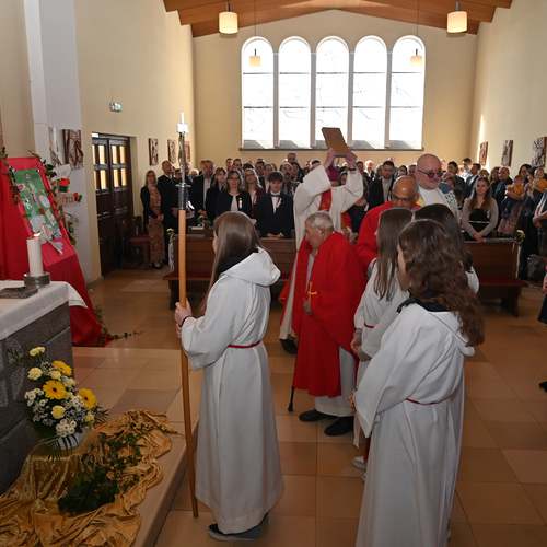 Copyright: Egon WEISSHEIMER, 27.04.2024 Grafenschlag, Firmung im Pfattverband Herz Jesu im Waldviertel, in der Pfarrkirche Grafenschlag, Firmspender: Domkapilar Mag. Herbert D?LLER, 