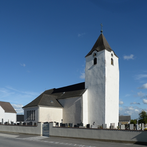 Copyright: Egon WEISSHEIMER, 27.04.2024 Grafenschlag, Firmung im Pfattverband Herz Jesu im Waldviertel, in der Pfarrkirche Grafenschlag, Firmspender: Domkapilar Mag. Herbert D?LLER, 